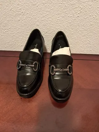 Zapatos negros cómodos