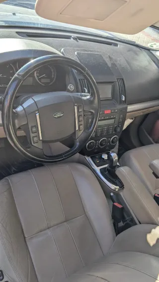 range rover freelander 2011