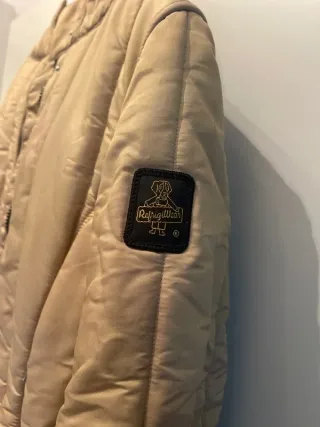 Piumino Refrigewear donna con cappuccio