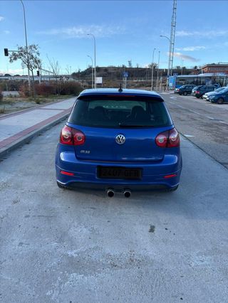 Volkswagen Golf V R32