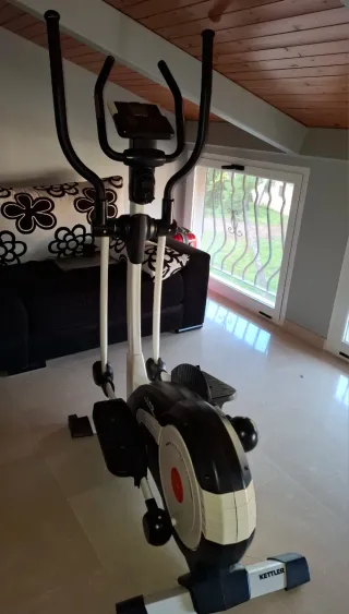 Bicicleta elíptica Kettler como nueva