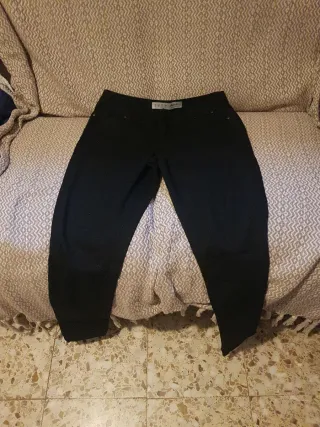 Pantalón negro tela talla 40