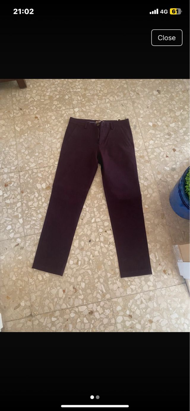 Pantalones chinos Nuñez de Arenas morados