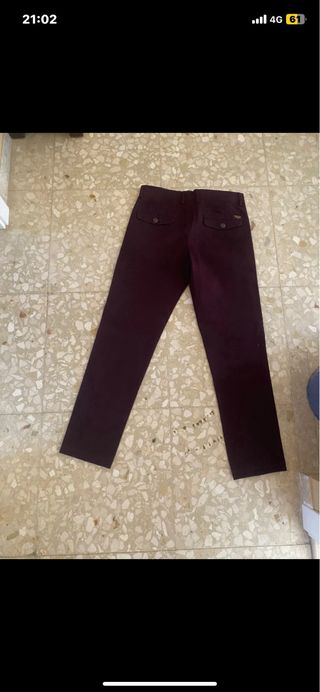 Pantalones chinos Nuñez de Arenas morados