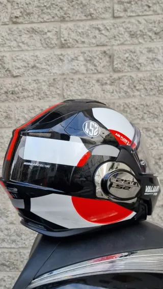 Casco Moto Modular LS2 Valiant FF399