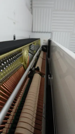 Piano Kawai K-200 WH/P-SL [Como Nuevo]