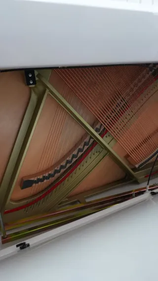 Piano Kawai K-200 WH/P-SL [Como Nuevo]