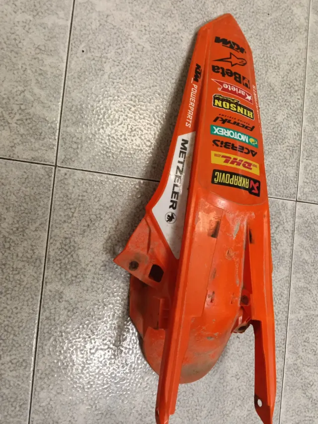 Guardabarros Trasero KTM Naranja