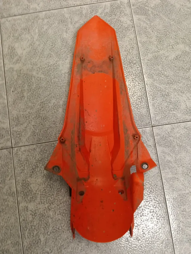 Guardabarros Trasero KTM Naranja