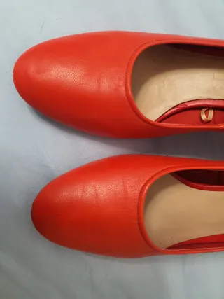 Zapatos tacón rojos