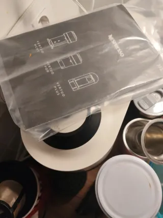 Cafetera Nespresso.Regalo cápsulas.