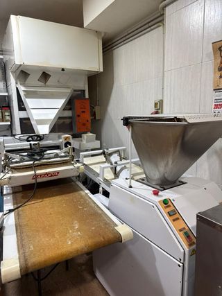 Formadora, Pesadora y Amasadora Industrial