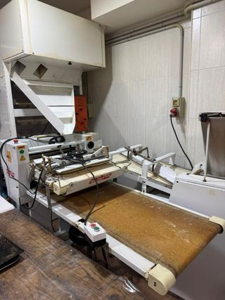 Formadora, Pesadora y Amasadora Industrial