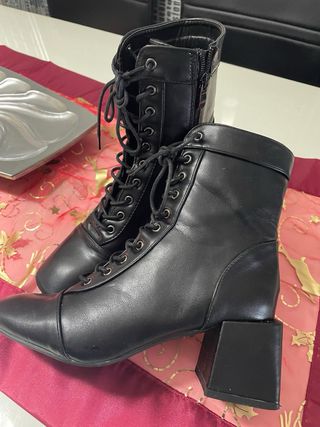 Botín negro talla 38