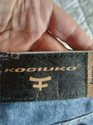 Saia Kosiuko ganga bordada