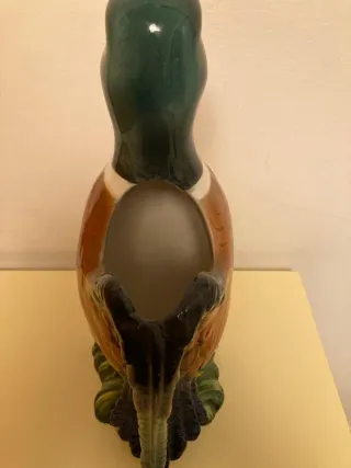 Brocca in ceramica a forma di anatra