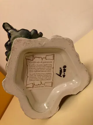 Brocca in ceramica a forma di anatra