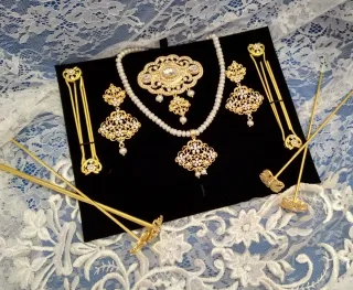 Aderezo de fallera a estrenar