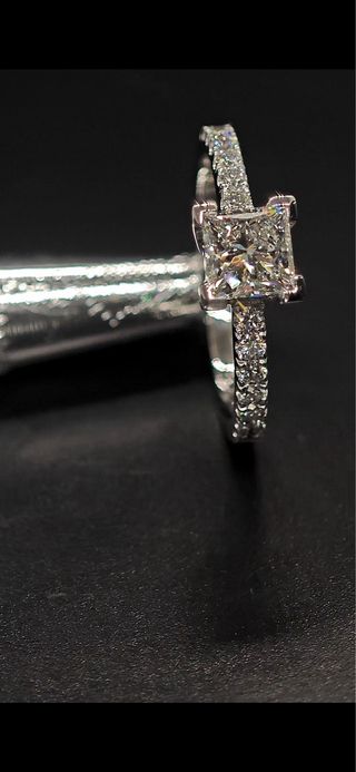 Anillo Princesa Diamante Natural