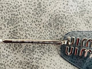 NUEVAS y ORIGINALES Gafas de sol Miu Miu logo