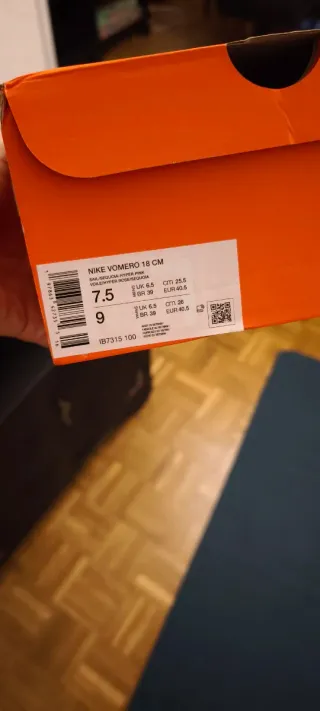 Nike Vomero 18 unisex talla 40'5