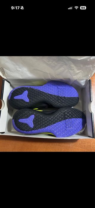 Zapatillas Nike Baloncesto Negras Moradas