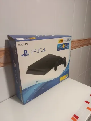 Consola PS4 + 2 Mandos (Negro y Rojo) 5 juegos