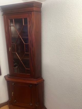 Vitrina Rinconera Caoba