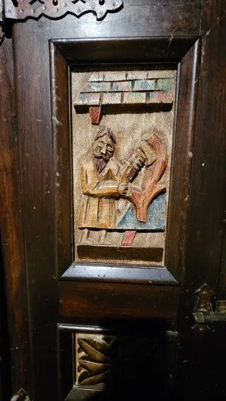 Mueble aparador antiguo de comedor madera maciza