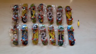 Rampa Fingerboard + Lote 14 Skates