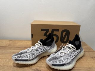 Adidas Yeezy 350 Gris y Blanco