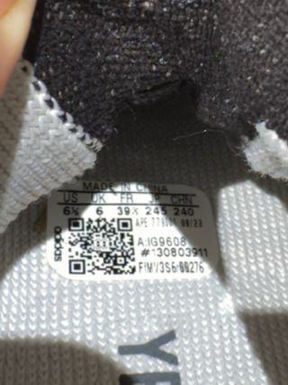 Adidas Yeezy 350 Gris y Blanco