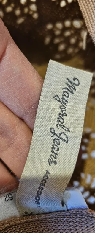 Sombrero de niña ideal para otoño.