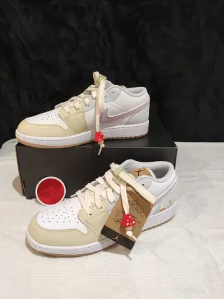 T. 38,5 Zapatillas Nike