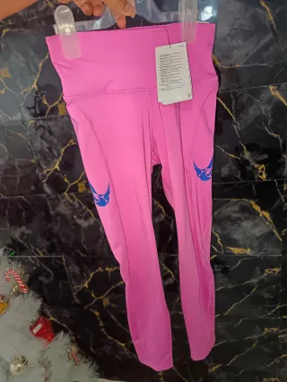 Mallas deportivas rosas con logo