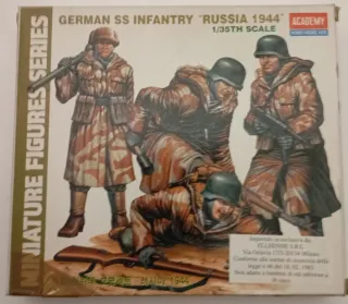 Kit Academy German SS Infantry Russia 1944