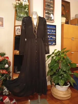 Vestido negro Zara manga larga