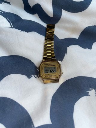 Reloj Casio Dorado Digital