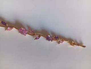 Bracciale con pietre rosa e viola