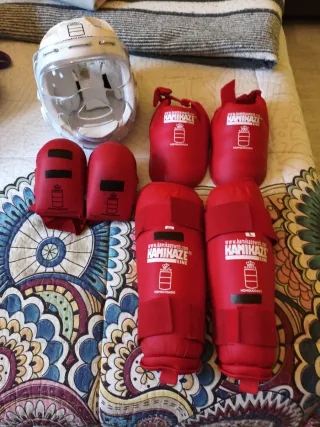 Protecciones Karate Kamikaze Roja
