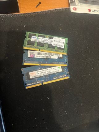 3x Moduli RAM 2GB DDR3