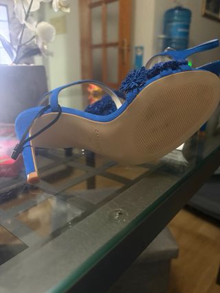 Zapatos Zara Basic tacón azul flores 36 3️⃣5️⃣€