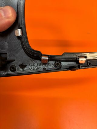 Embellecedor caja cambios Audi A3 8L 2002