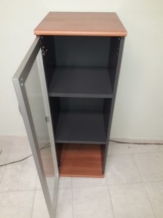 mobile vetrinetta dim cm46x46x132h