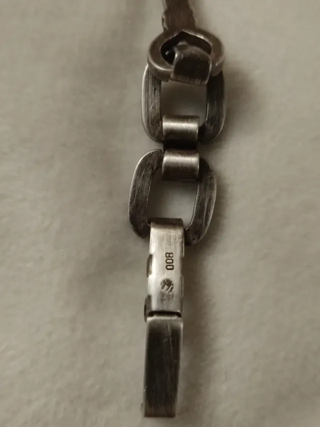 Lote de bijuterias antigas: brincos e relógio