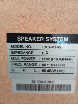 Altavoces LG Plata y Negro