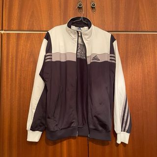 Sudadera Adidas clásica gris, morada y blanca