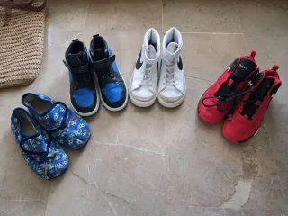 Zapatillas niño Nike y otras