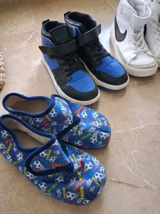 Zapatillas niño Nike y otras