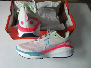Zapatillas Nike Vomero 17 de mujer
